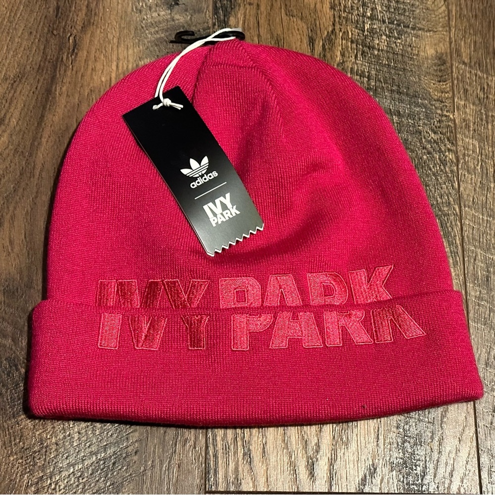 COPY - Ivy Park Logo Beanie - Pink